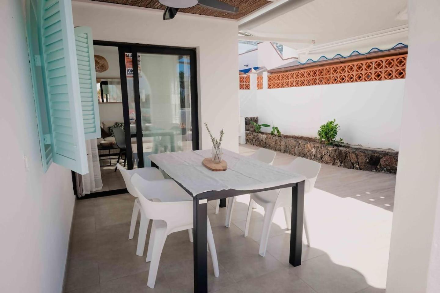 Villa Aloha Jacuzzi Y Vistas Al Mar คอร์ราเลโฮ ภายนอก รูปภาพ